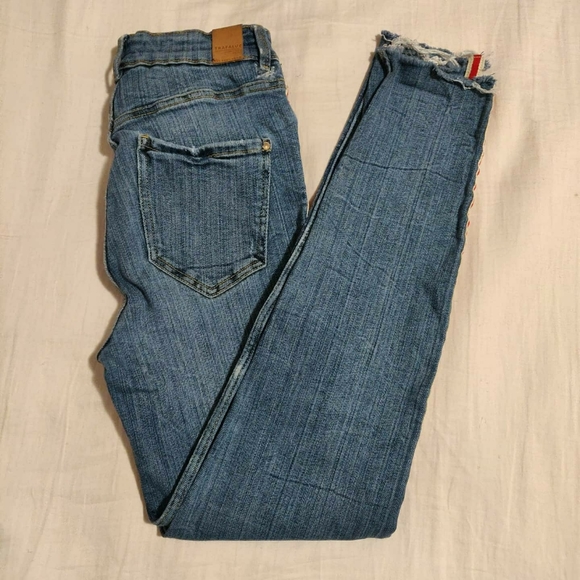 Zara Trafaluc Red Stripe Skinny Distressed Jeans - Picture 3 of 7